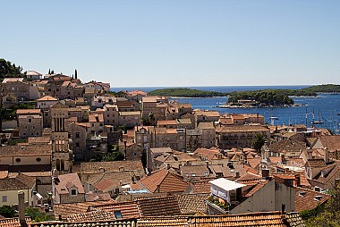 <a href="https://www.flickr.com/photos/62192741@N02/11017533175" target="_blank">Hvar, &copy; by Lukas Geiger, on Flickr</a>