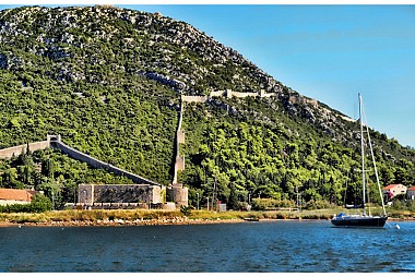 <a href="https://www.flickr.com/photos/croacia_/" target="_blank">Ston, &copy; by Mario Fajt, on Flickr</a>