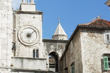 <a href="https://www.flickr.com/photos/majic/66579359" target="_blank">Split, &copy; by Ivanka Majic, on Flickr</a>